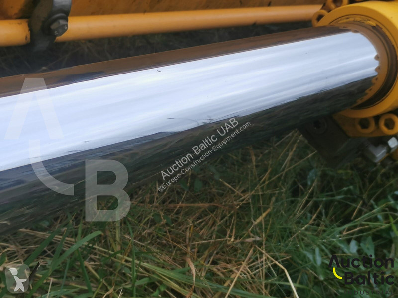 Echipamente pentru construcţii JCB 220LC...