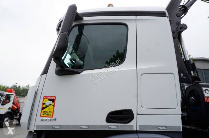 Jeřáb Mercedes Arocs 1833 4×2 / 60 tho. km! /...