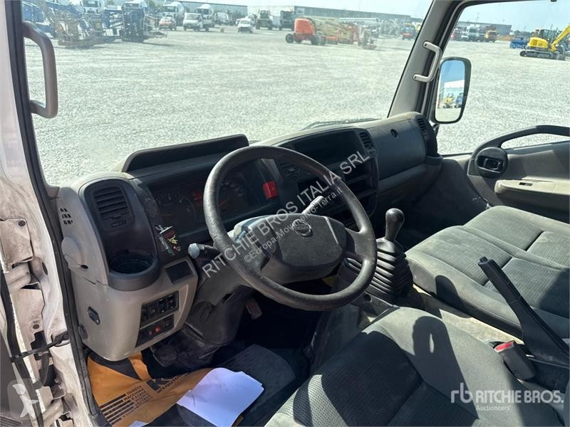 Grua Nissan Fassi F32.A 0.23 Active 1600 kg on...