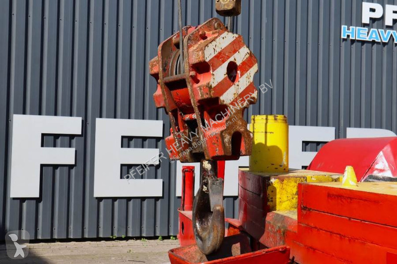 Grua  CT2 Diesel, 4x4x4 Drive, 30m Main Boom,...