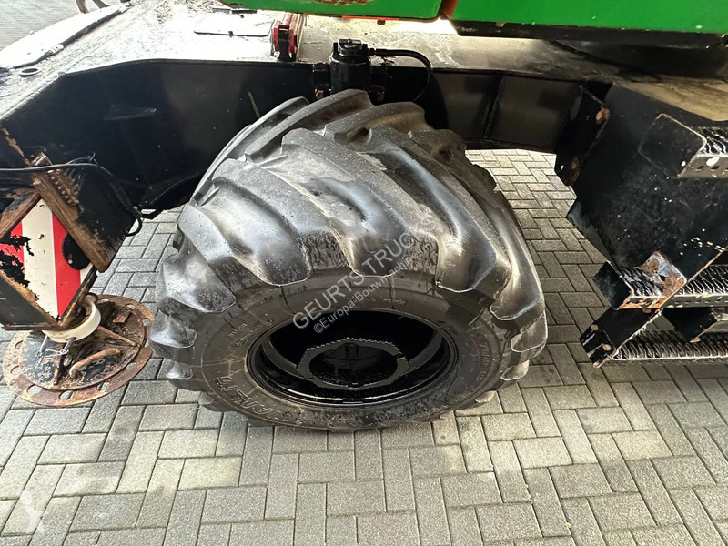 Grua Sennebogen 608 MULTICRANE/ROUGH TERRAIN...