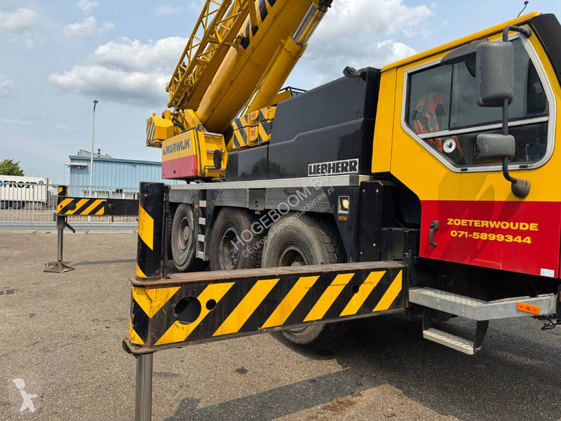 Grua Liebherr 1070-4.1 ( WHIT JIB )