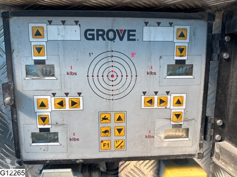 Jeřáb Grove 4100L 8x8, 100.000 kg, 60 m