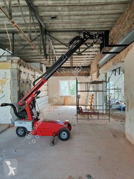 Grua Befard Kołowy mini żuraw BEFARD DG820.3
