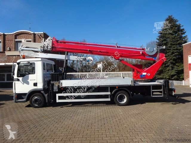 Camion MAN 8.180 TGL + Böcker AK 32 Meter...
