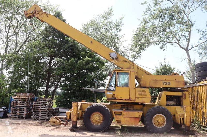 Macara  601 AFRW