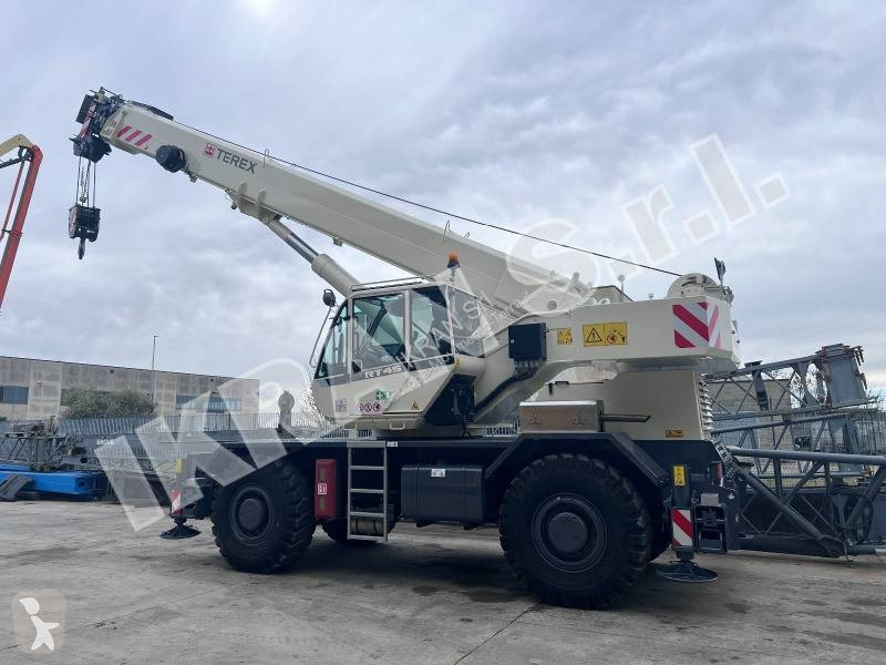 رافعة Terex RT45