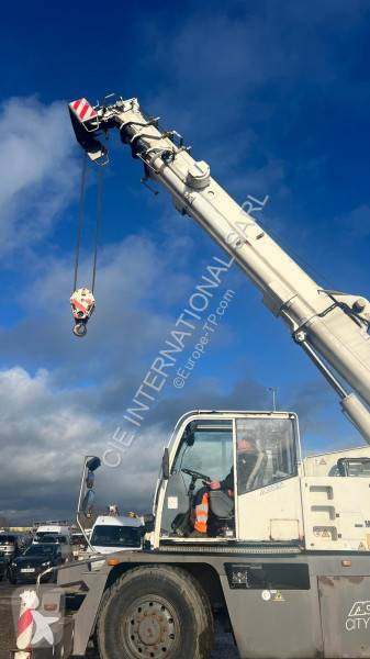 Grua Demag Ac 25 city