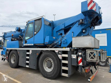 رافعة متحركة Liebherr