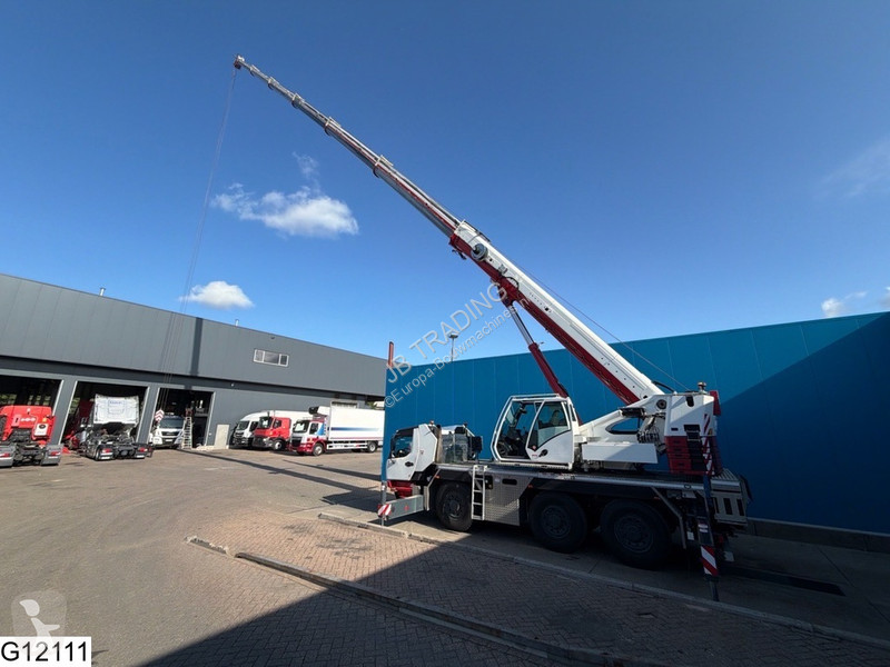 Žeriav Grove GMK3060L-1 6x6, 60.000 kg, 48 m