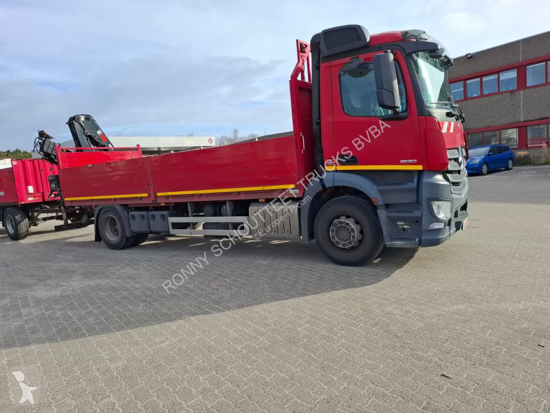 شاحنة Mercedes Antos 1830 L 4x2, Kran HIAB 122...