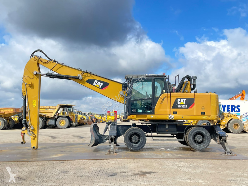 Jeřáb Caterpillar MH3024