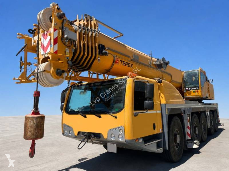 Grue Terex Explorer 5600