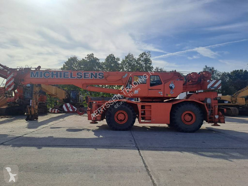 Grua Tadano (+ JIB 17m)