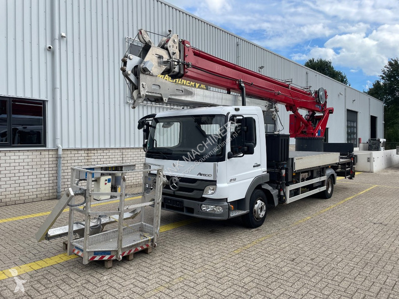 Grua Böcker AK 35/3000 SPS