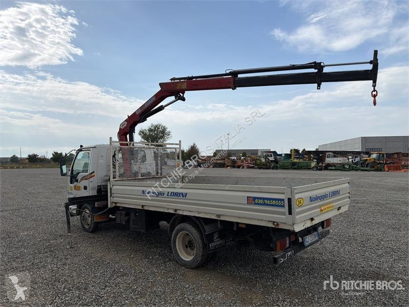 Dźwigi Isuzu 340K2 995 kg on Isuzu NPR77...