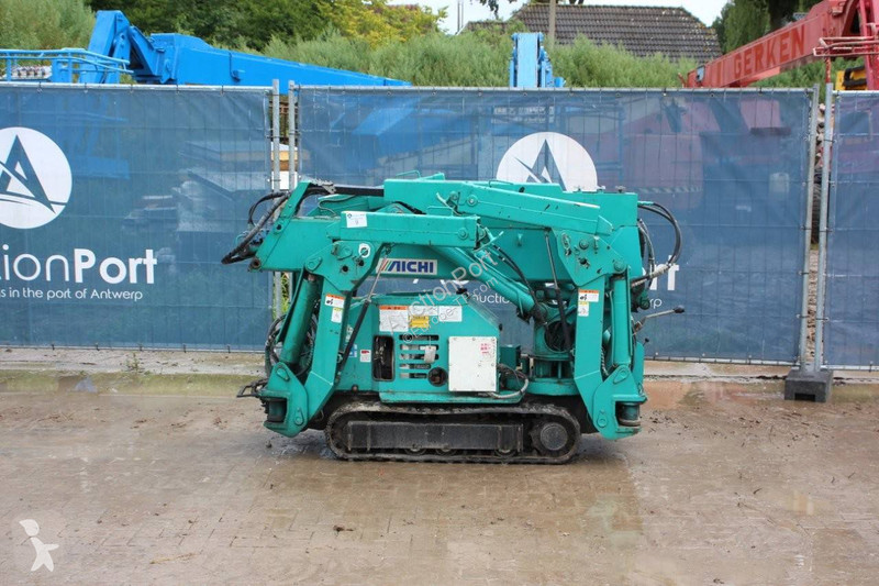 Grue Aichi UJ012