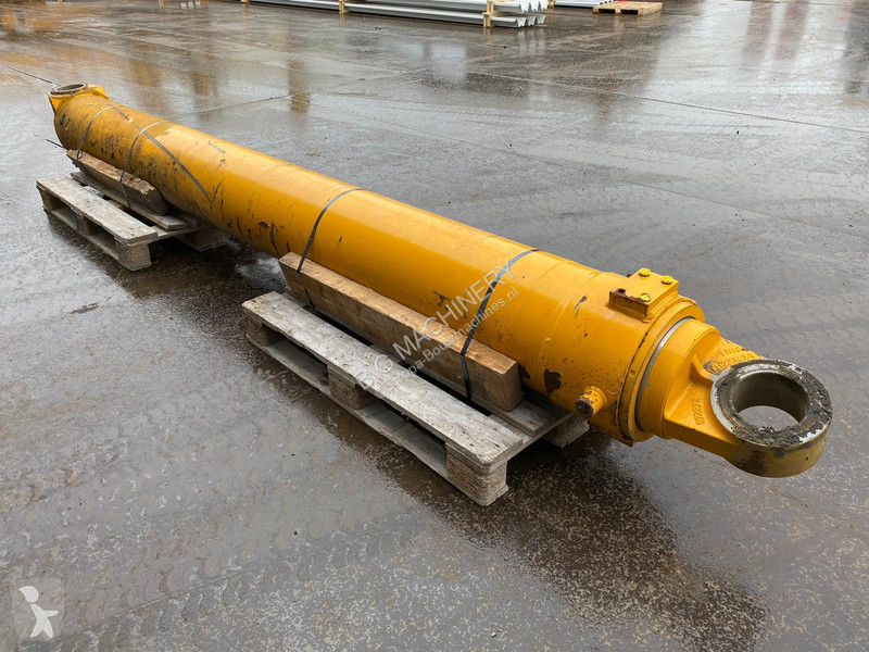 Kran Liebherr 1100 Hefcilinder / Boom cylinder