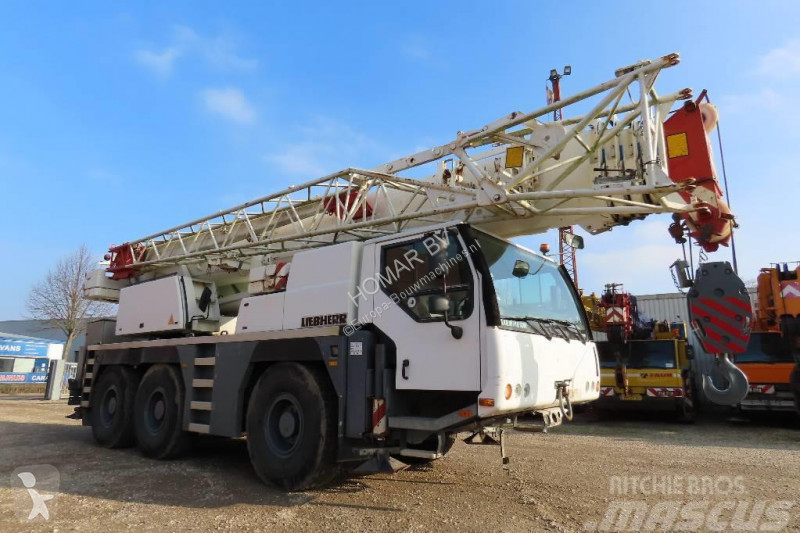 Kraan Liebherr LTM 1055-3.1