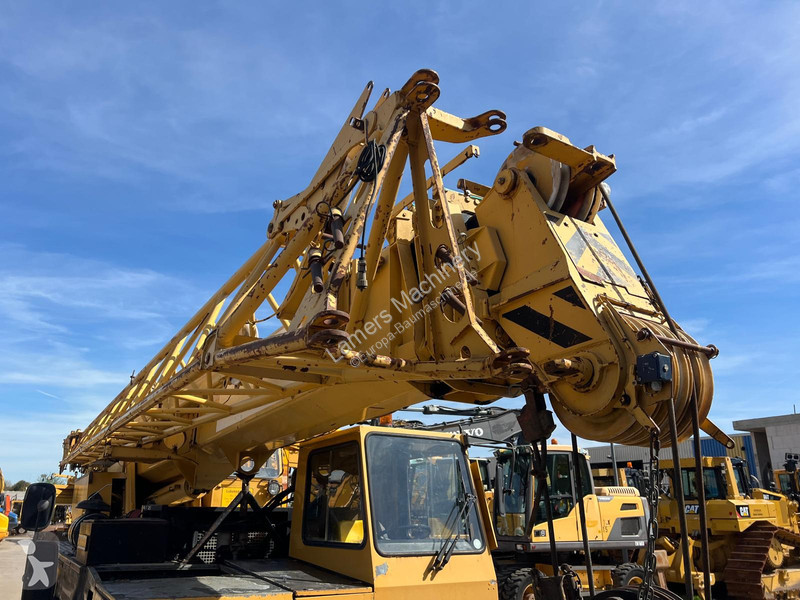 Žeriav Liebherr 1035-3 .