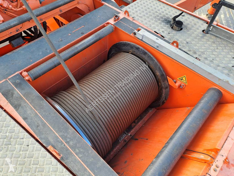 Grua Terex Demag AC700