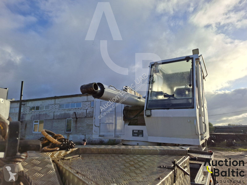 Grue Mercedes Actros 3331