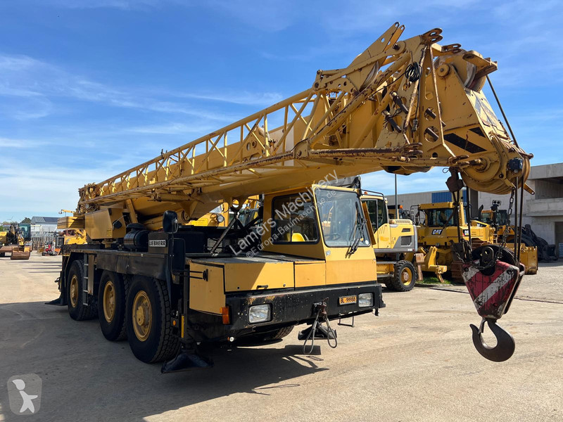 Žeriav Liebherr 1035-3 .
