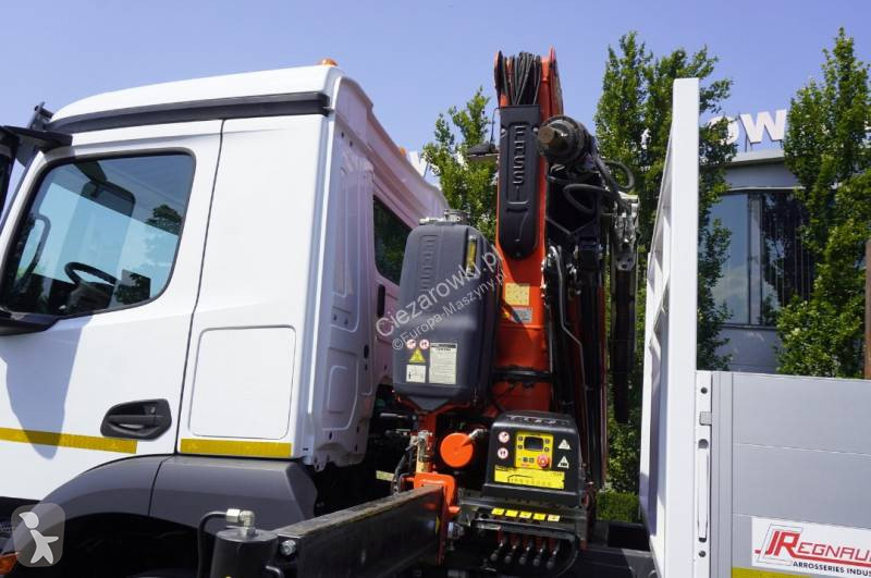 Jeřáb Mercedes Arocs 1827 4x2 / 70 tys km!!! /...