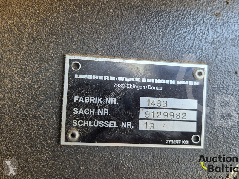 Macara Liebherr UTM 526