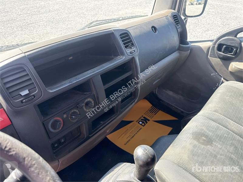 Grua Nissan Fassi F32.A 0.23 Active 1600 kg on...