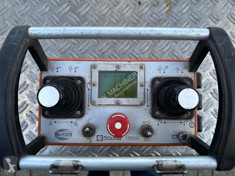 Grua Böcker AHK 30/1600