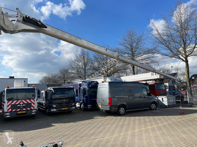 Grua Böcker AHK 36E