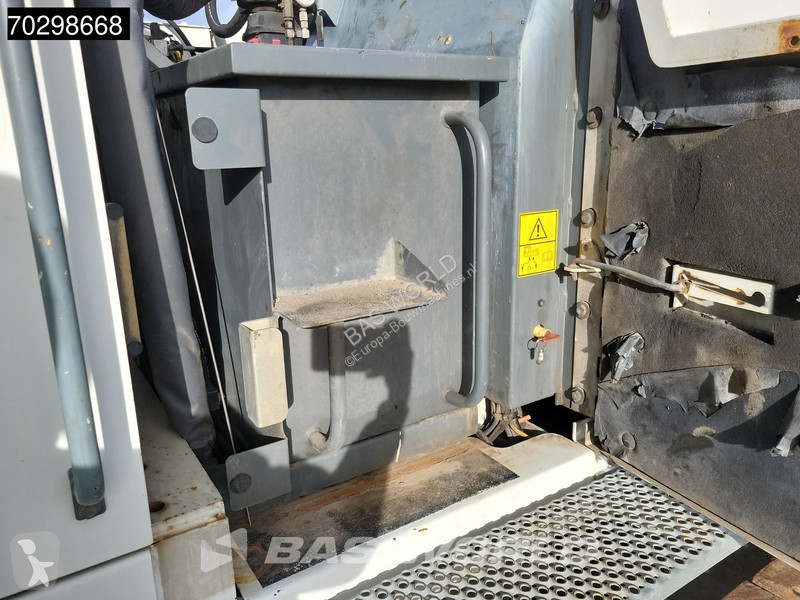 رافعة Liebherr R954 C EW