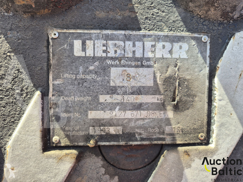 Macara Liebherr UTM 526