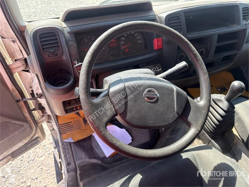 Grua Nissan Fassi F32.A 0.23 Active 1600 kg on...