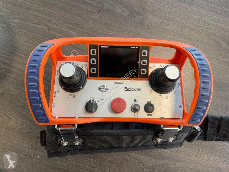 Grua Böcker AHK 36E