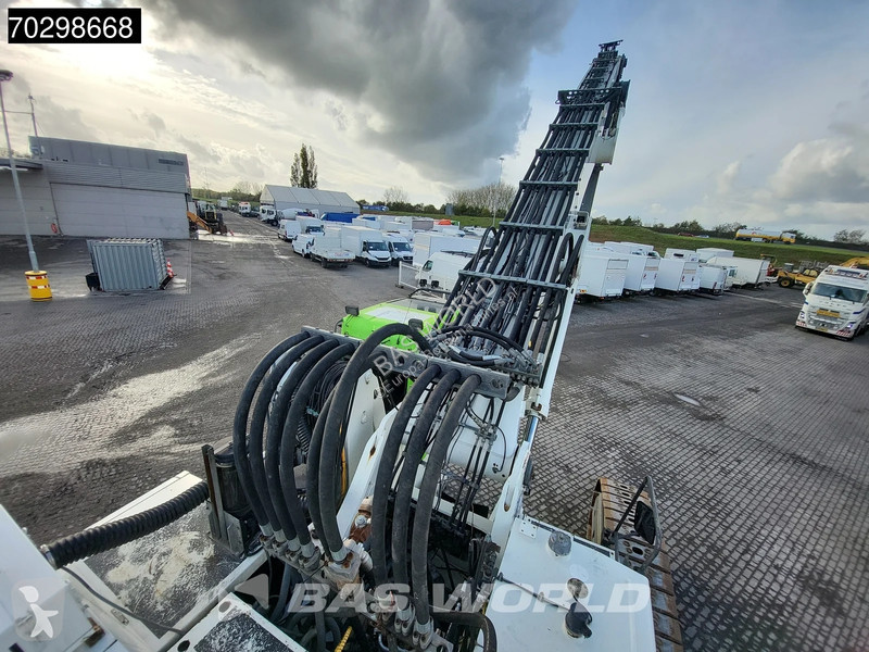 رافعة Liebherr R954 C EW