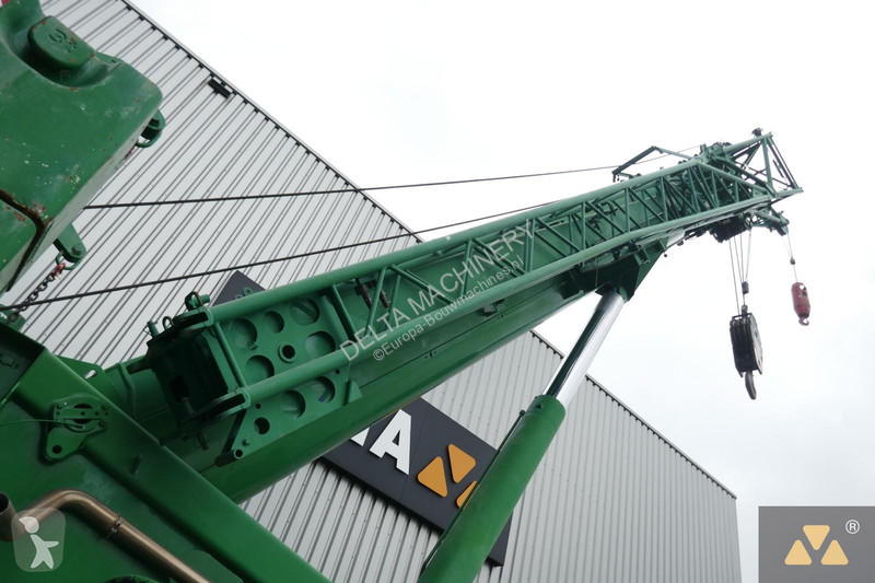 رافعة Liebherr 1100