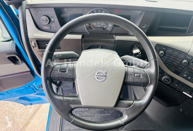 رافعة Volvo