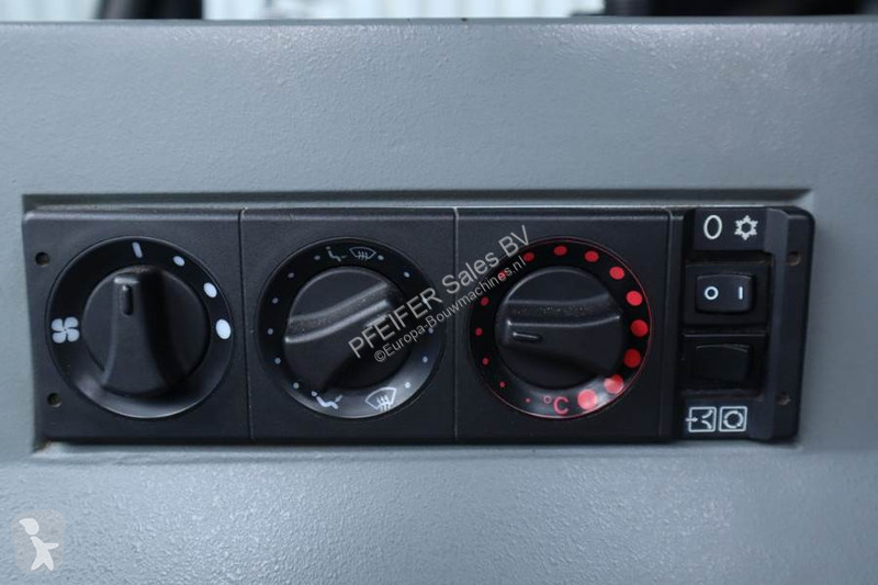 Kran Grove GMK3060 Diesel, 6x6x6 Drive, 60t...