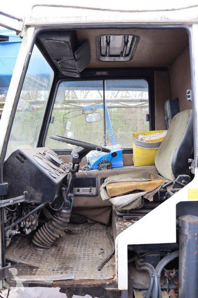 Macara Liebherr 1025
