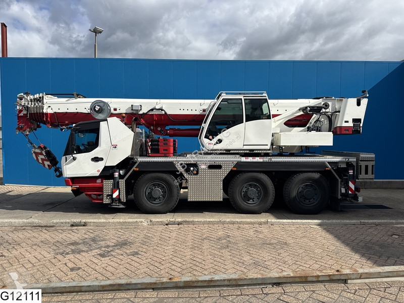 Žeriav Grove GMK3060L-1 6x6, 60.000 kg, 48 m