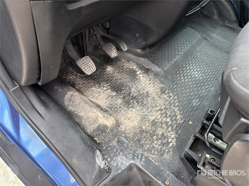 Kran Iveco HC Industrie HC33A3 700 kg on  Iveco...