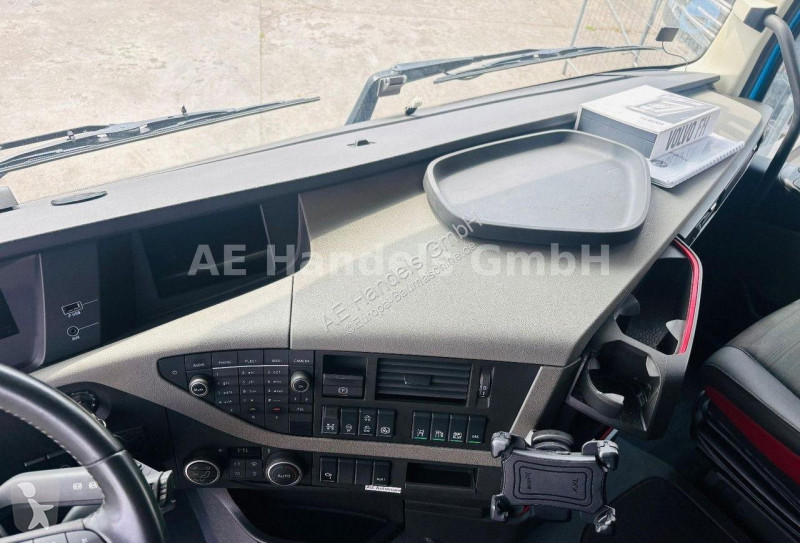 رافعة Volvo