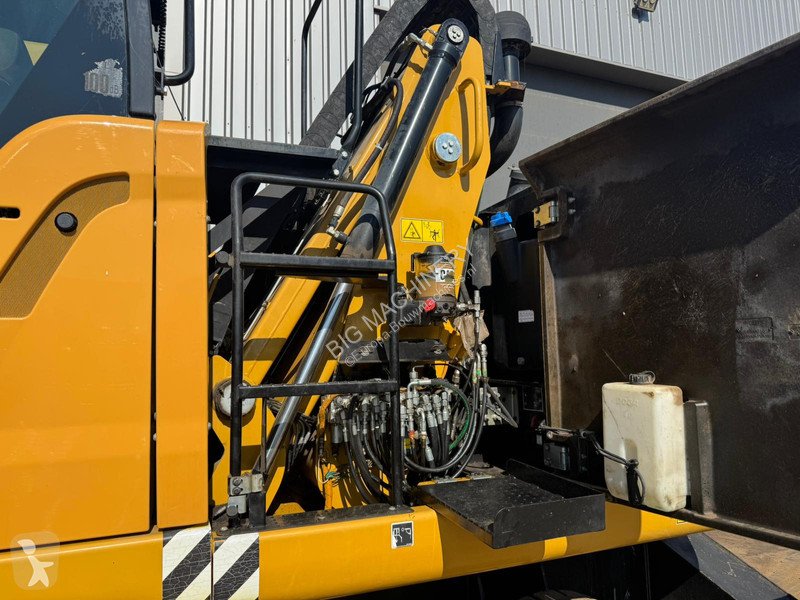 Kran Caterpillar MH3022