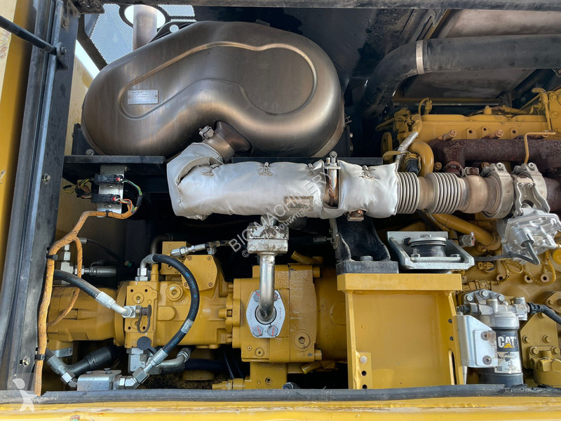Jeřáb Caterpillar MH3024
