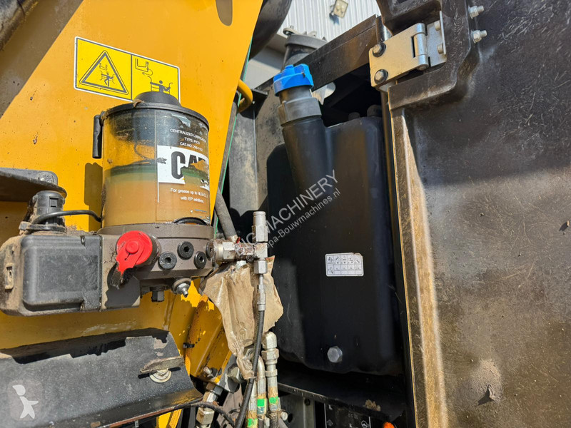 Kran Caterpillar MH3022