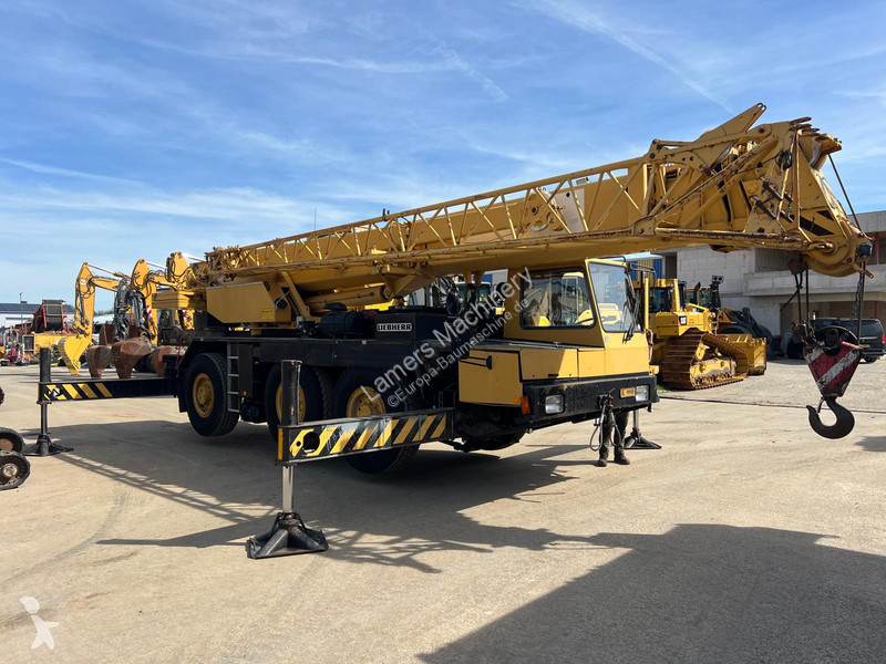 Žeriav Liebherr 1035-3 .
