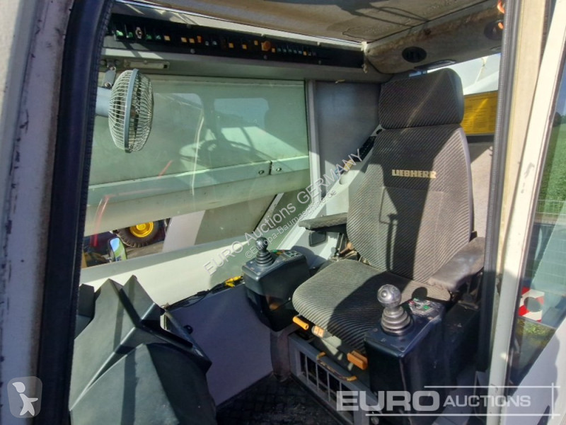 Grue Liebherr LTM1055-3.1
