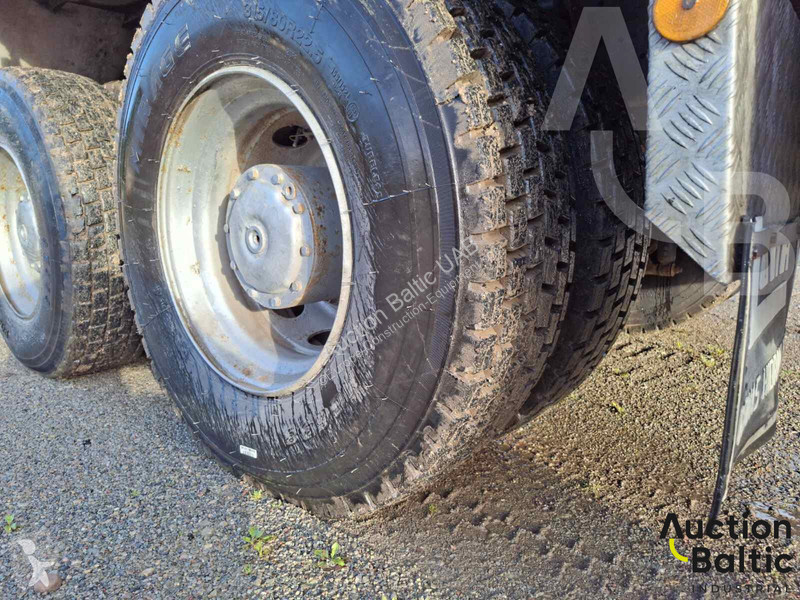 Grue Mercedes Actros 3331